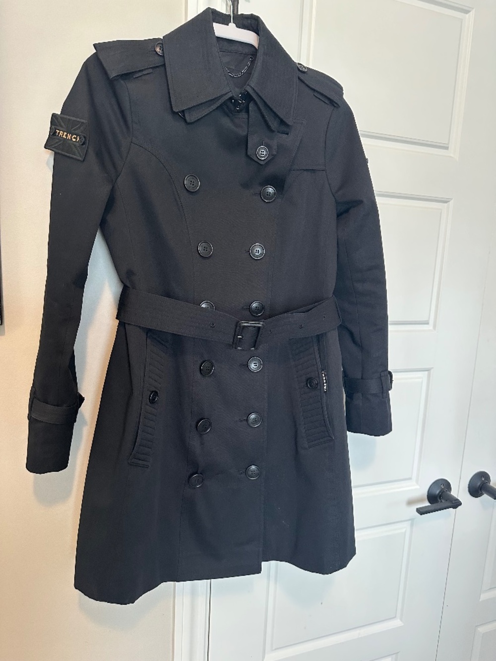 Trench London - The Slim Contour Cut Limited Edition Black Trench Coat - Medium